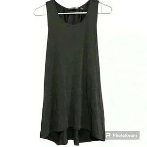 Athleta athletic gray‎ tank with criss cross back. Women’s size medium